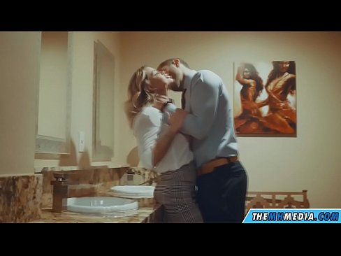 ❤️ Ko vas prsata blondinka zapelje na javnem stranišču ❤ Porno vk na sl.porno-negrov.ru ☑